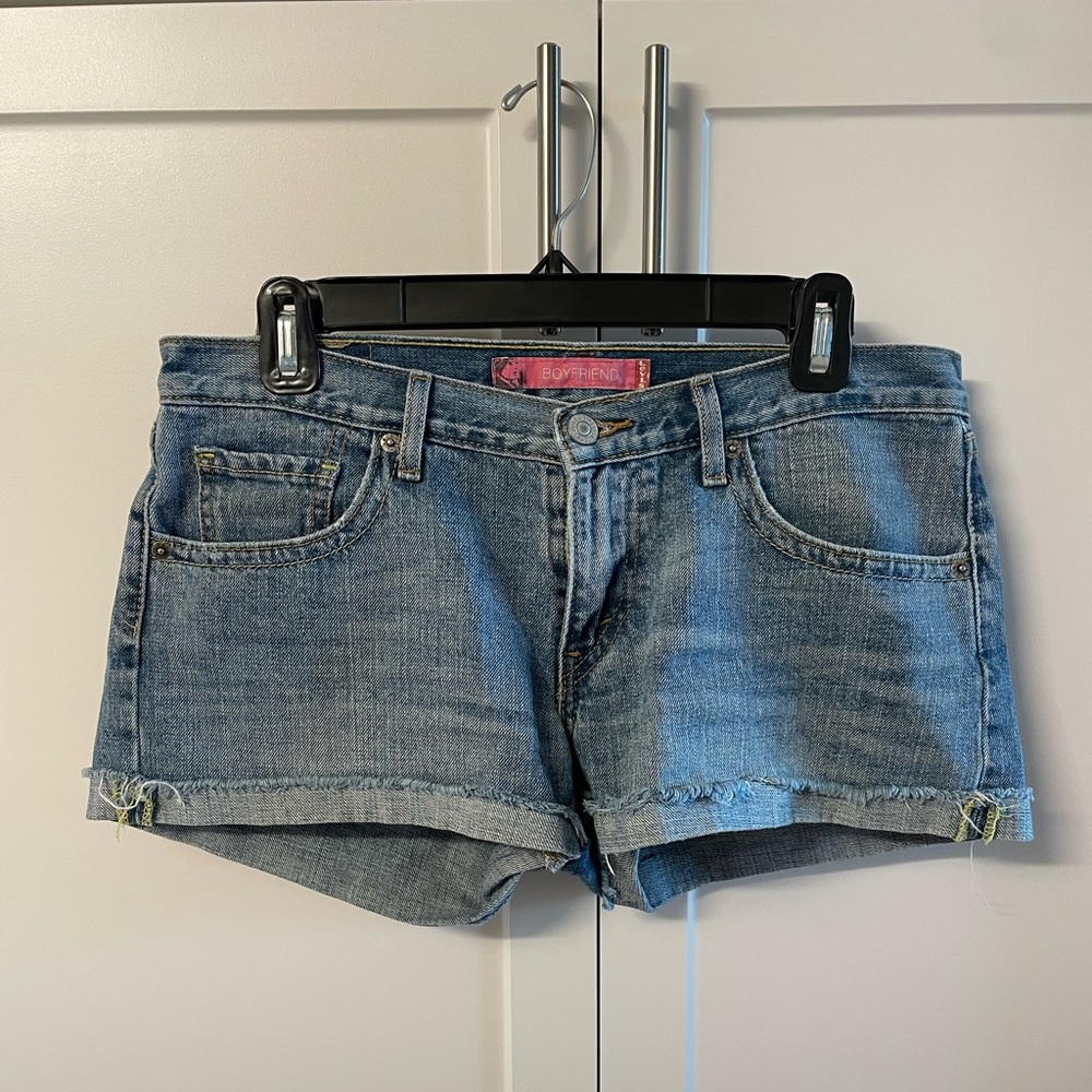 Levi’s Boyfriend Shorts